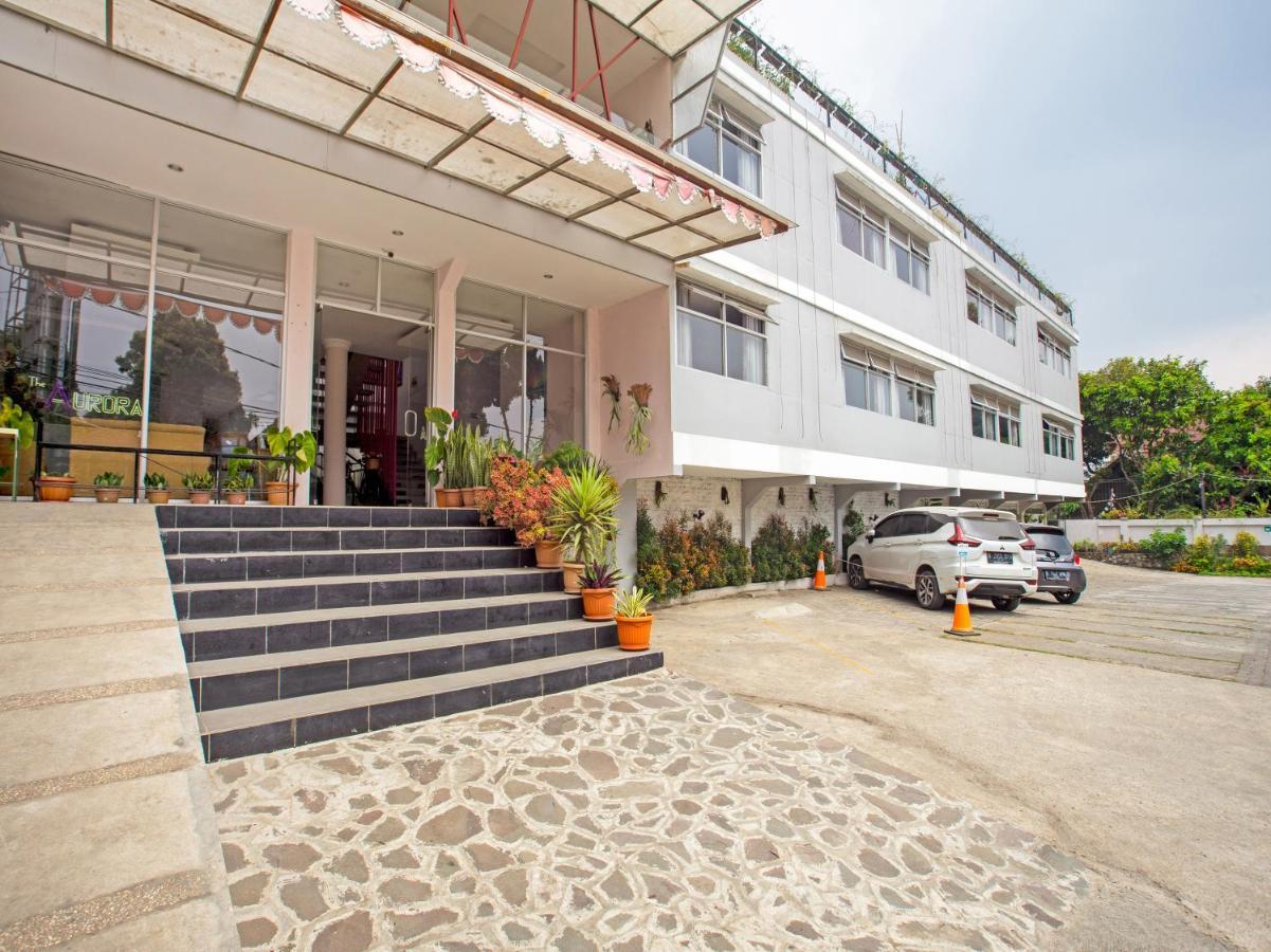 Super Oyo Collection O 3876 The Aurora Inn Lembang Exterior photo